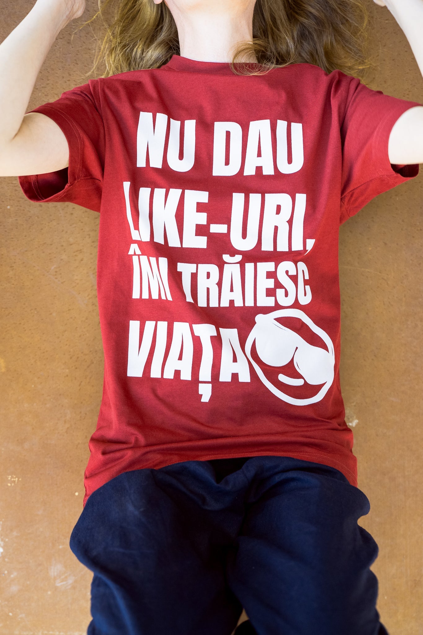Nu dau Like - uri. Îmi trăiesc viața - tricou S din bumbac 100% - colecția FIRESC Tricou unisex - slow fashion România