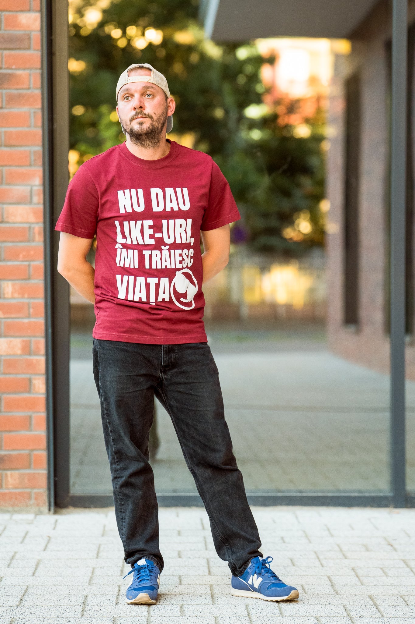 Nu dau Like - uri. Îmi trăiesc viața - tricou XL din bumbac 100% - colecția FIRESC Tricou unisex - slow fashion România