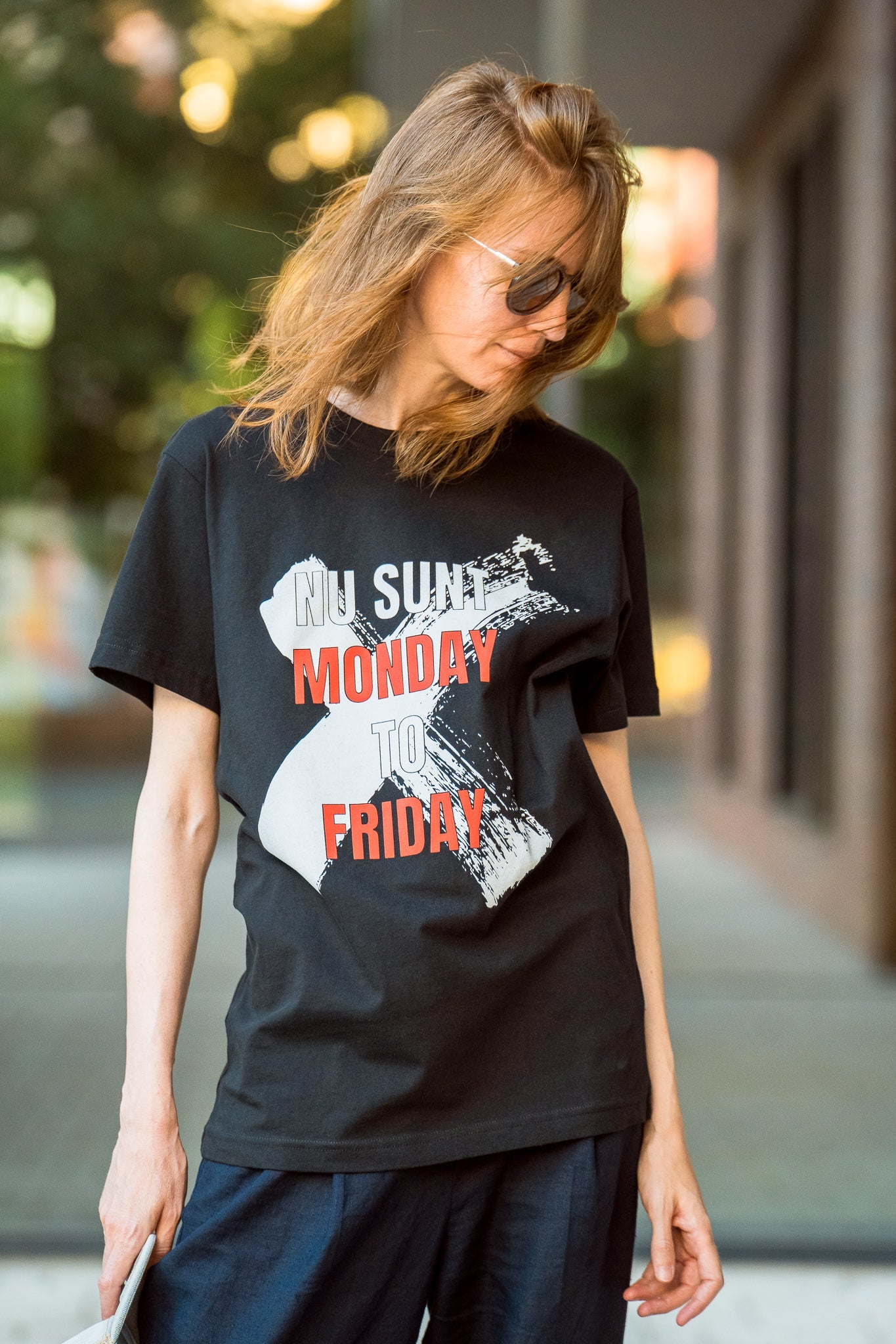 NU SUNT MONDAY TO FRIDAY - tricou L din bumbac 100% - colecția FIRESC Tricou unisex - slow fashion România