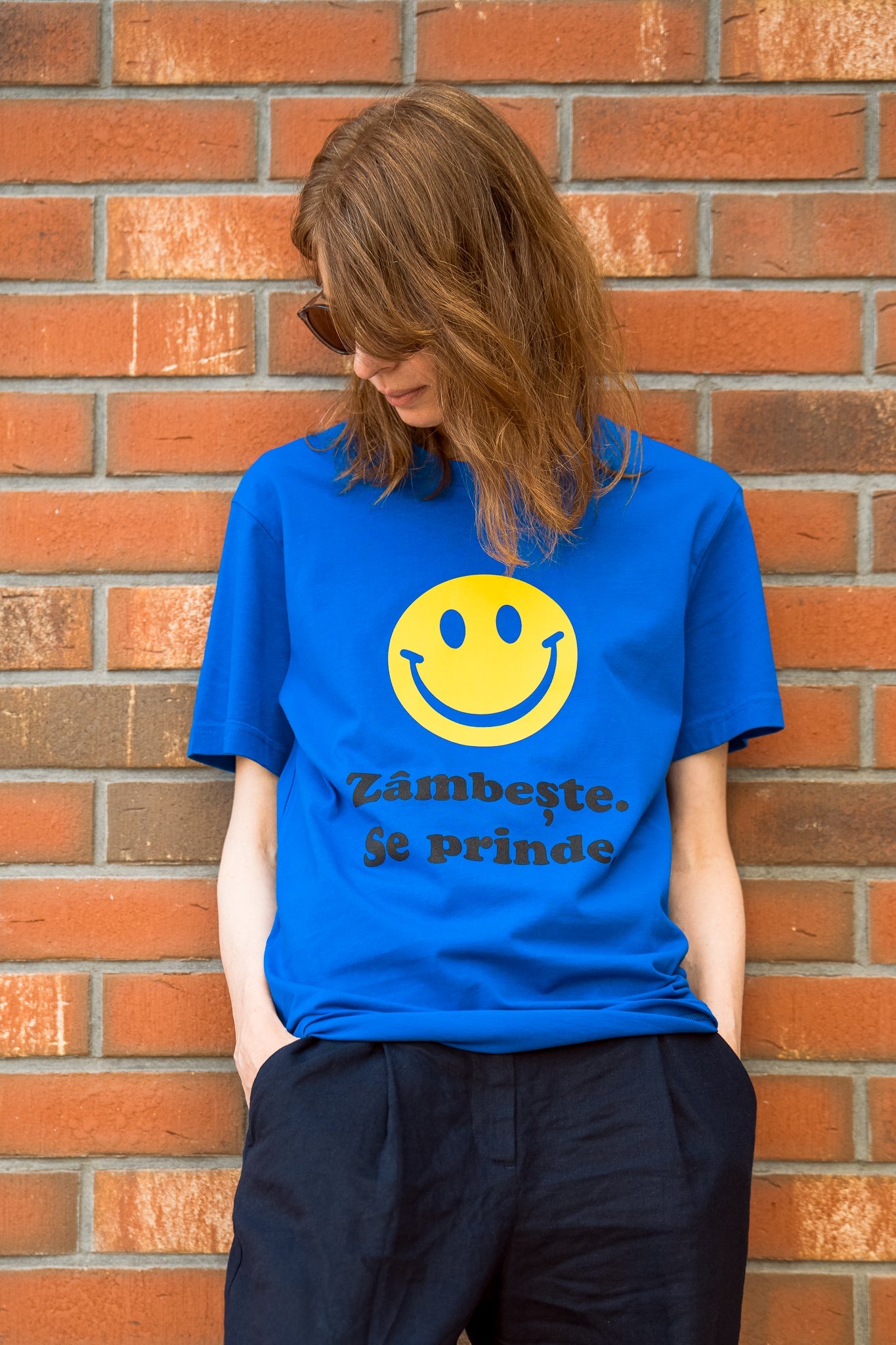 Zâmbește. Se prinde. - tricou S din bumbac 100% - colecția FIRESC Tricou unisex - slow fashion România